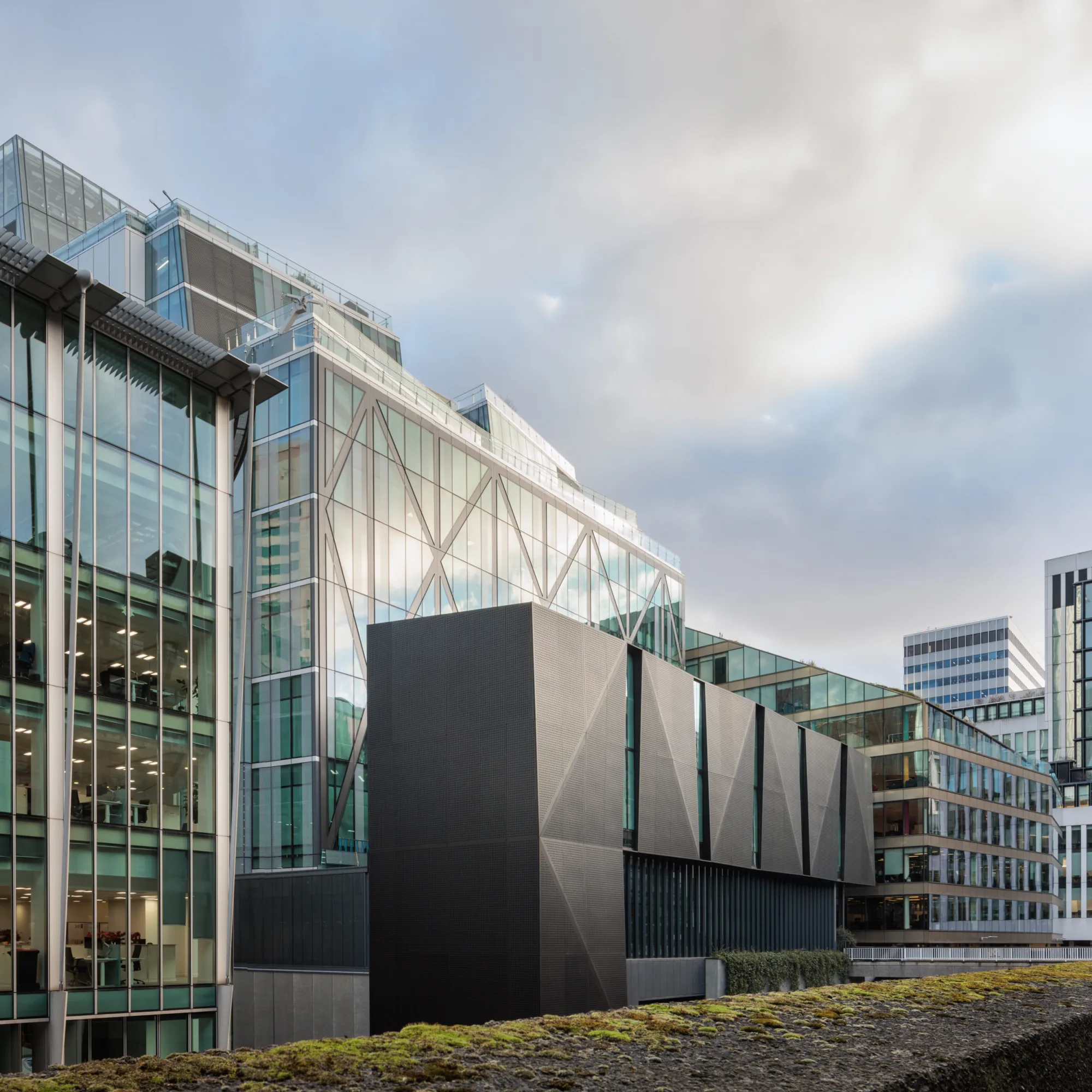 21 Moorfields façade with glass and cladding with grey sky