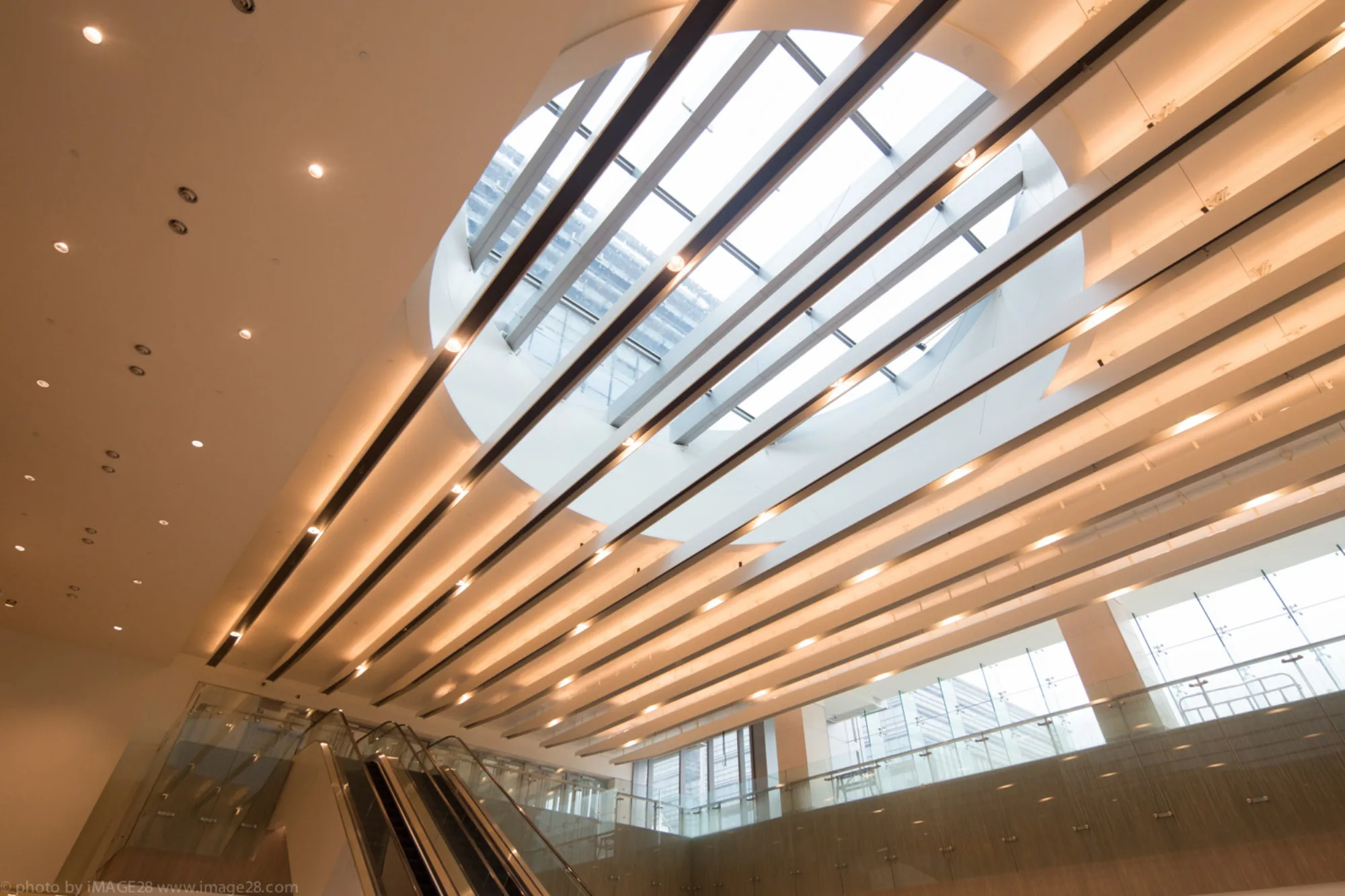 Interior design, such as the centric glass on the roof, enable daylight penetration.