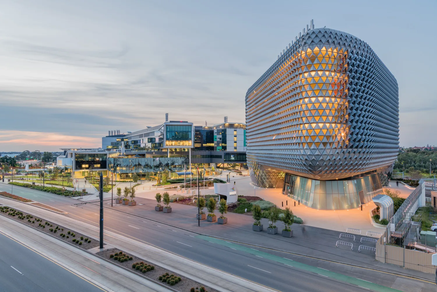 View of the Royal Adelaide Hospital from the opposite side of the road