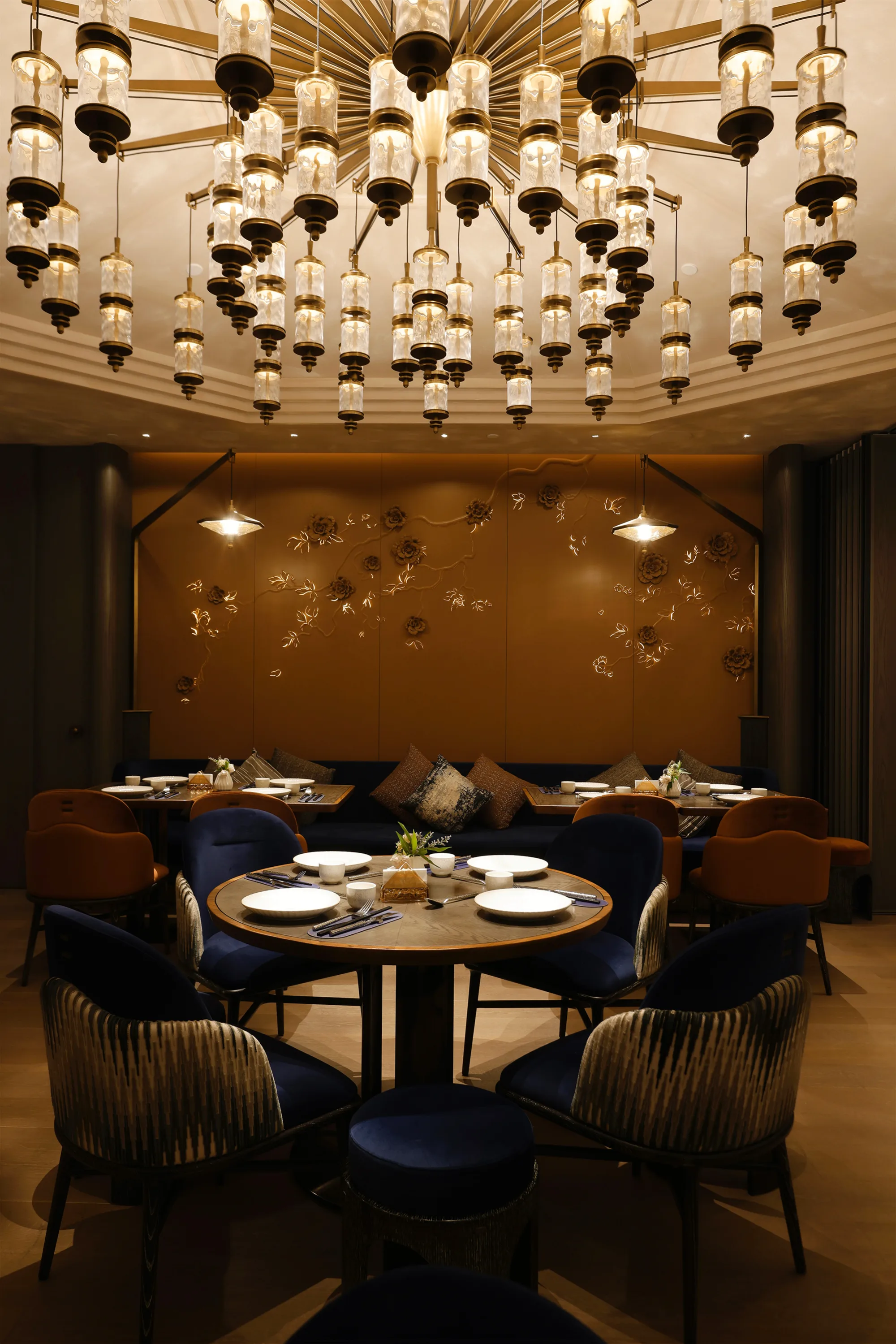 Main Dining room of the KiTin